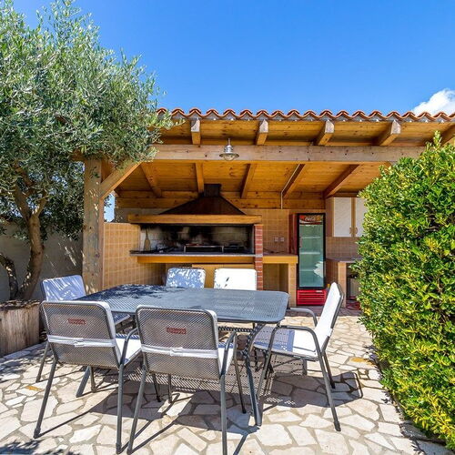 Casa Winny Banjole  3