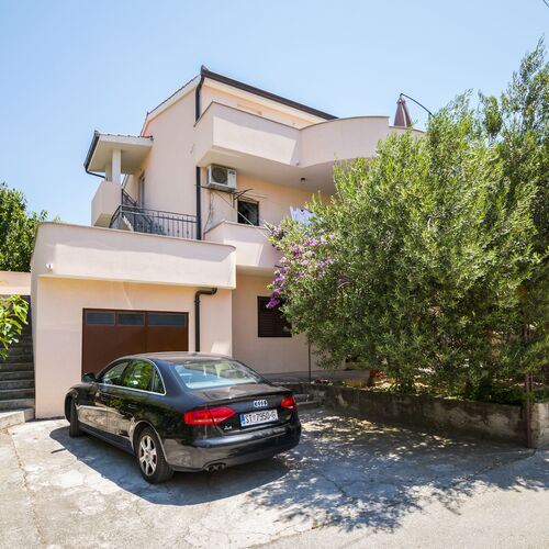 Apartment Hilda Solin