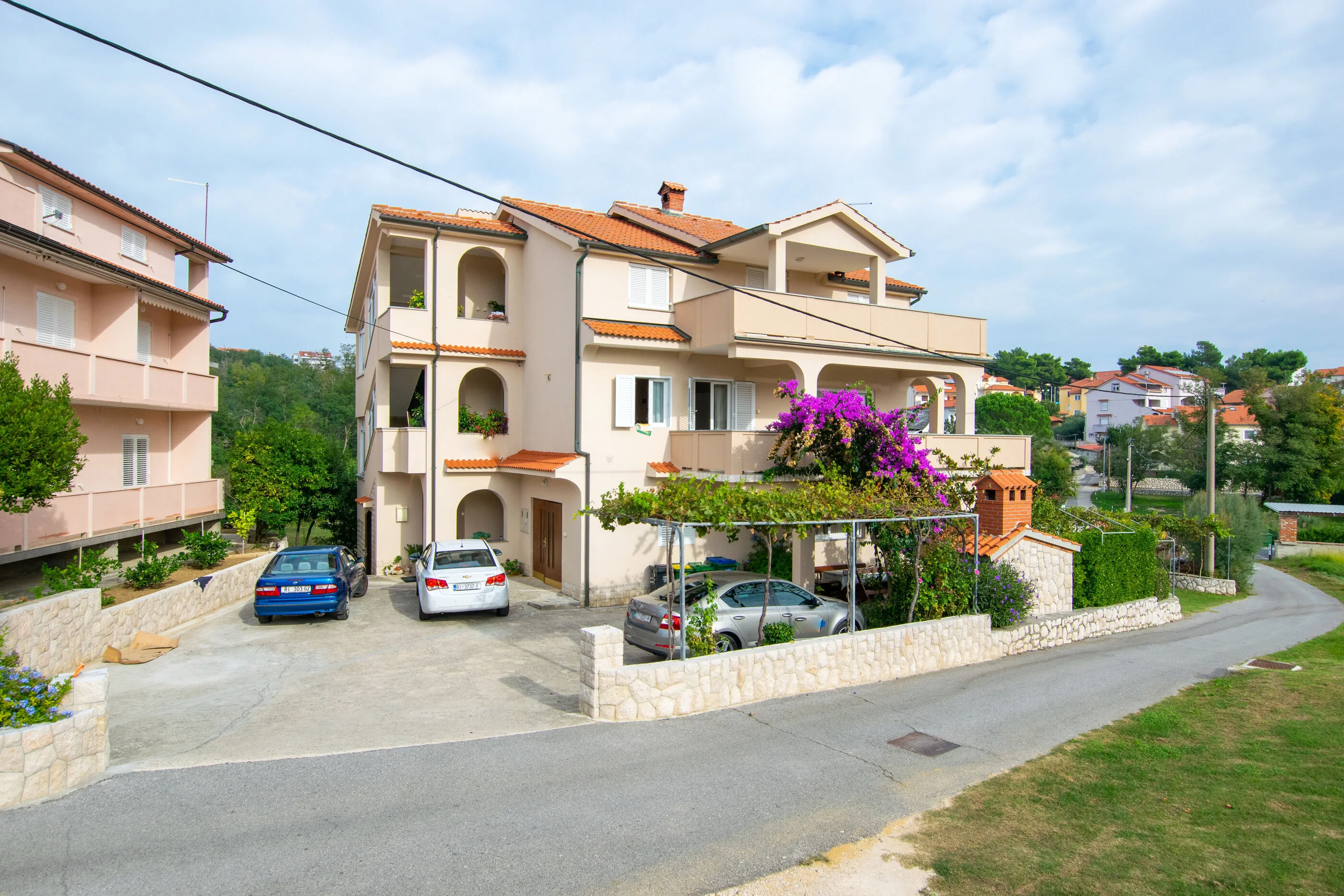 Apartments Mirjana V Lopar
