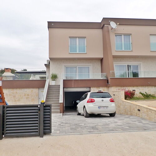 Apartment Azeret sa bazenom Maslenica  3