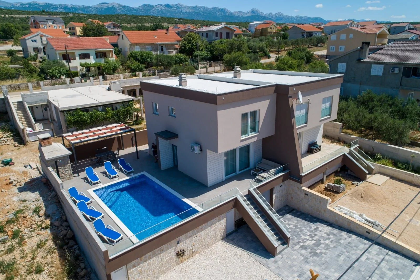 Apartment Azeret sa bazenom Maslenica