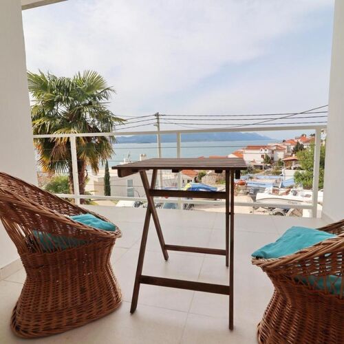 House Rosemary Komarna