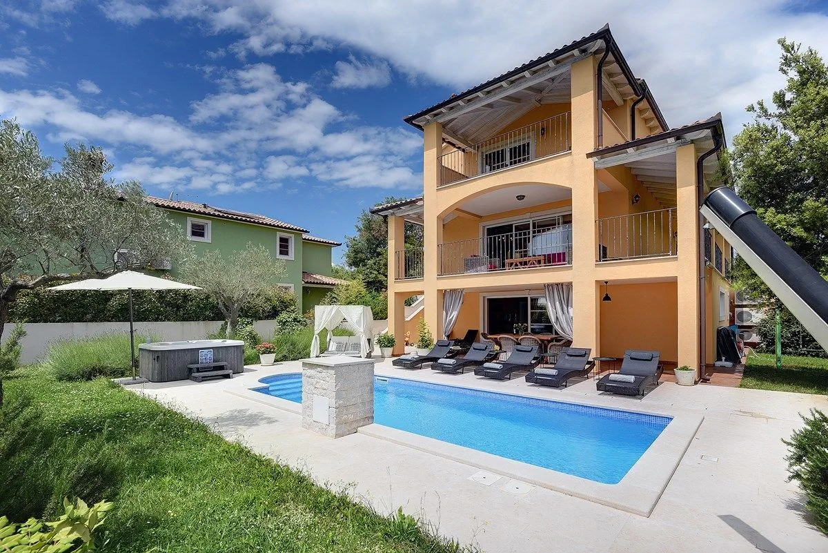 Villa Villa Ari Krnica