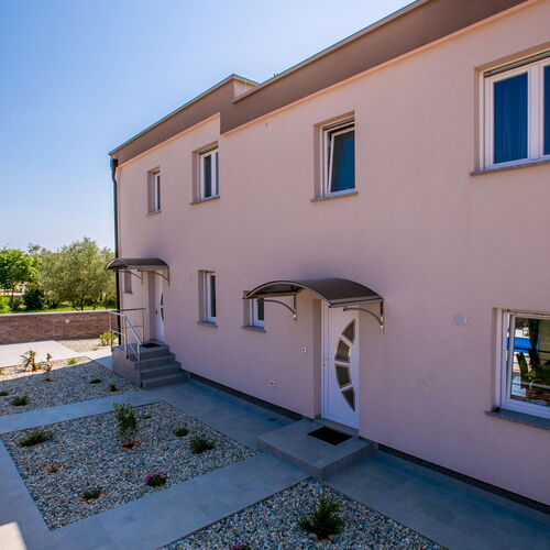 House Pink Krk  4