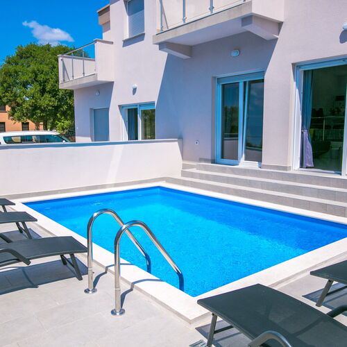House Green Krk  4