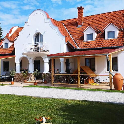 ReGoRi Apartmanház Balatongyörök ★ 2