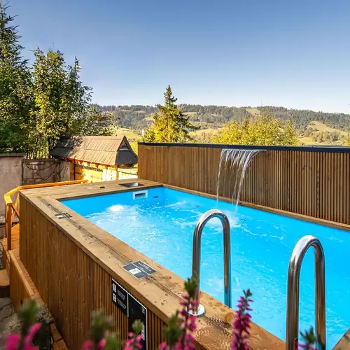 Kompleks Delta House - basen