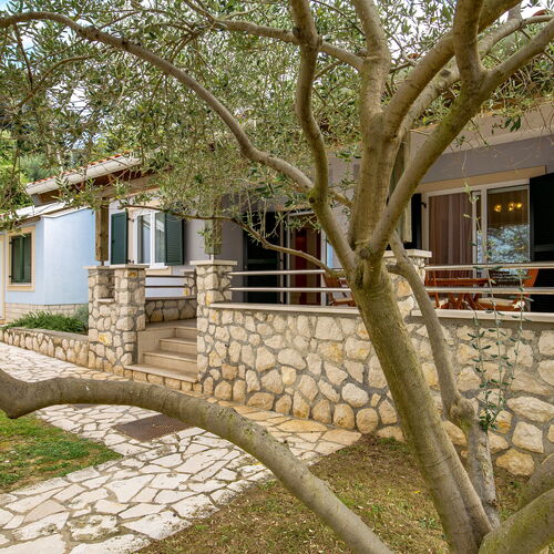 House Lucija Kampor  2