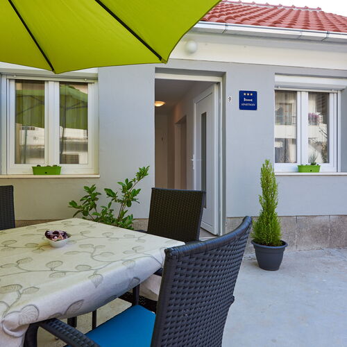 House Dvor Seget Vranjica  2