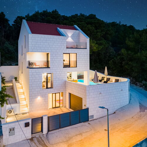 Villa Dono Sutivan  3