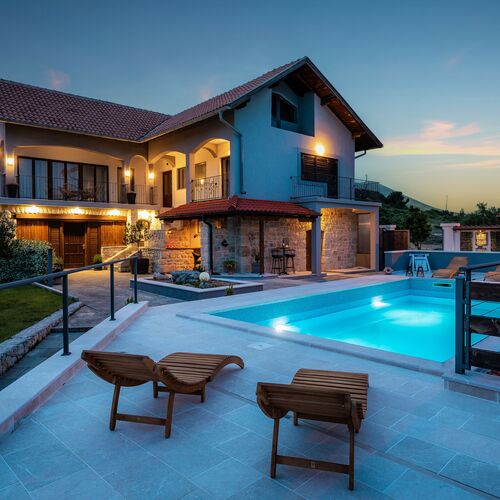 Villa Kamenia Drniš