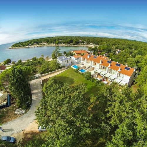 Villa BOBO's Place with Jacuzzi Umag