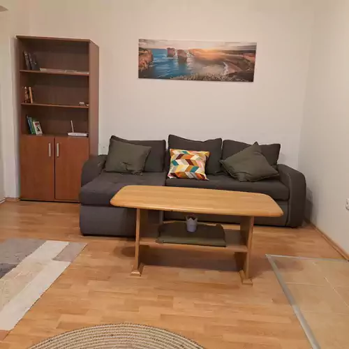 Zöld Orom Apartman Lakás Göd 001 kép