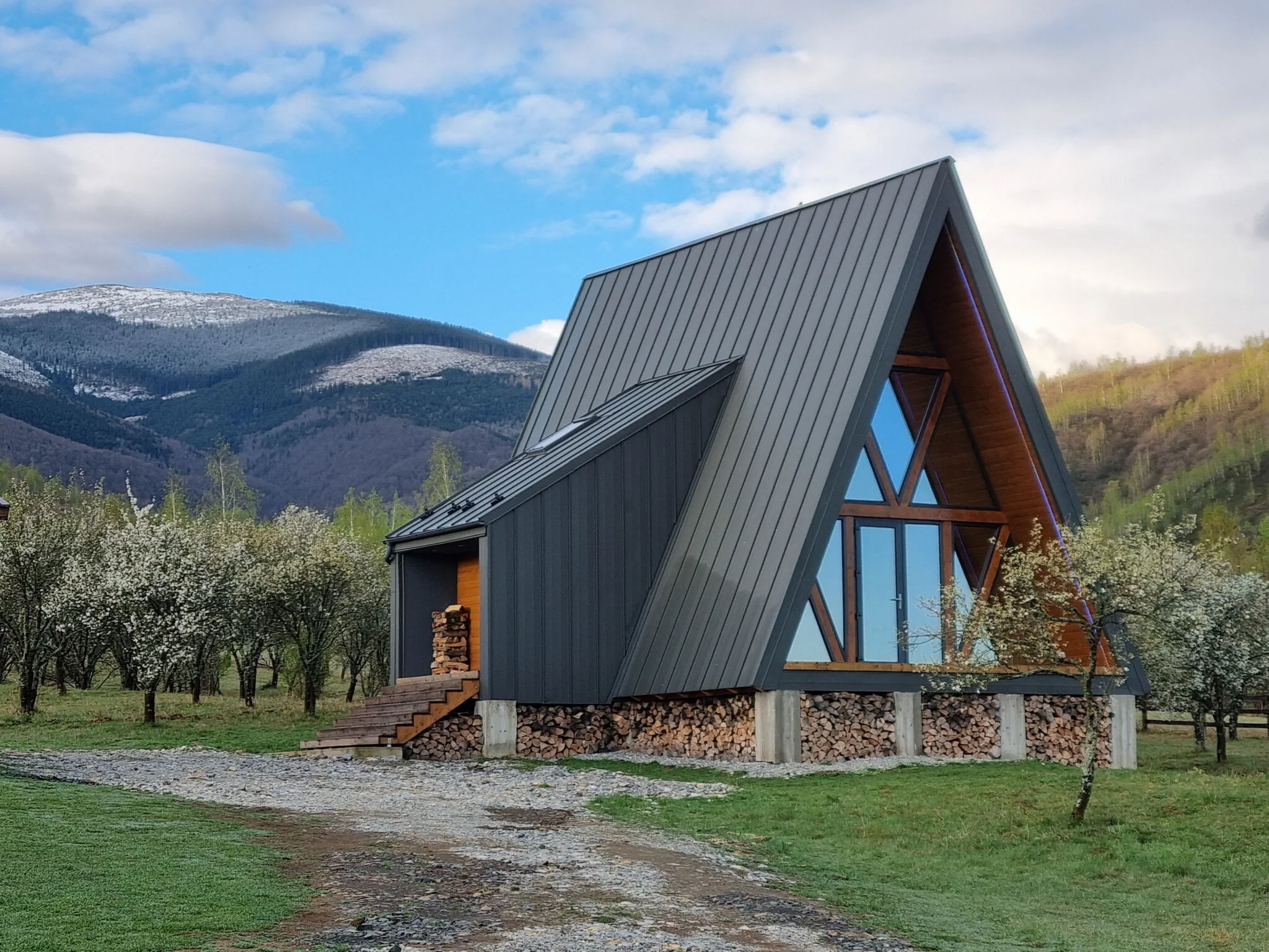 Cabana A-frame Dor de Hațeg Șerel