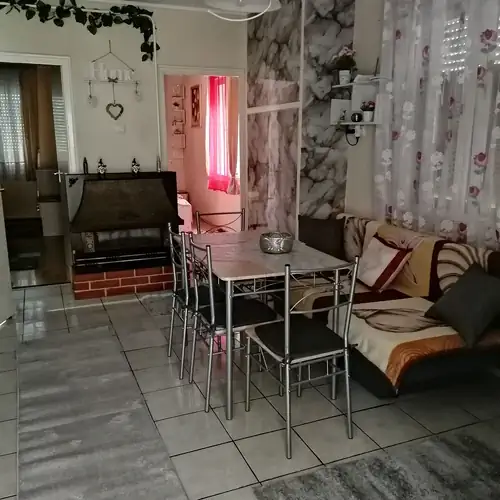 Paradise Apartman Mezőkövesd 001 kép