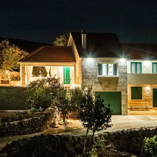 House Quattro Lovreć