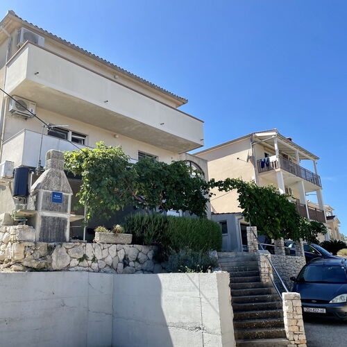 Apartments Veli Rat  4