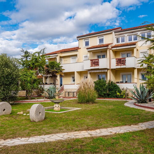 Apartments Strand Vir II  3
