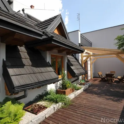 Apartament 1 piętro, zadaszony duży taras z grillem
