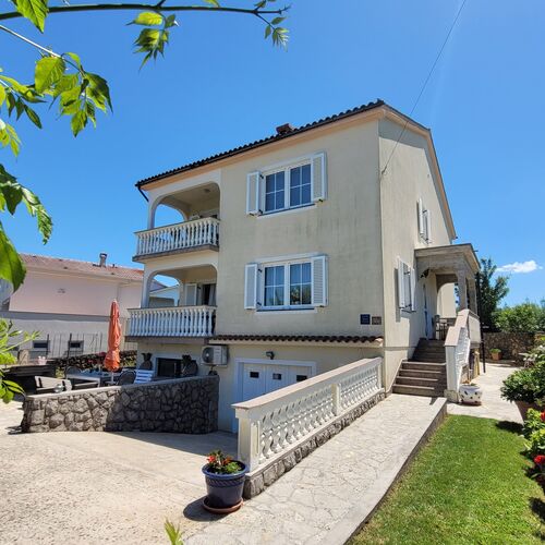 Apartment Danica Malinska