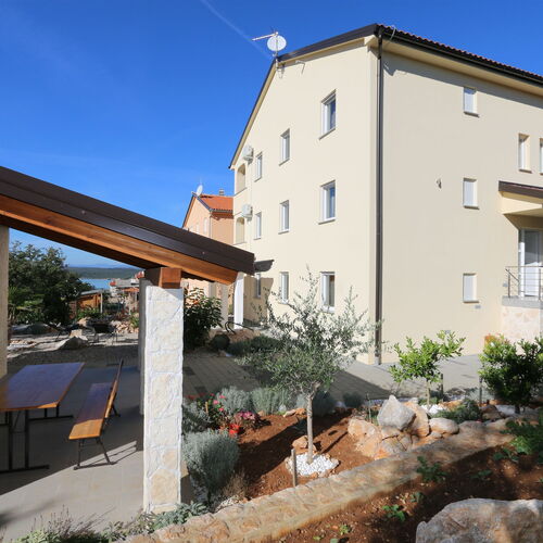 Apartments Rogic- Klimno  2