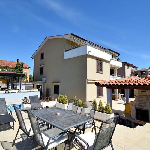 Apartments Zrinka Omisalj  2