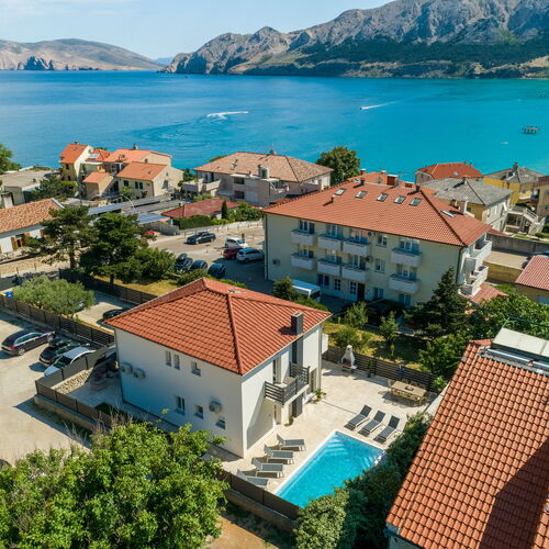 Villa Velvet Baska  4