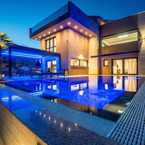 Apartments Royal Vir II