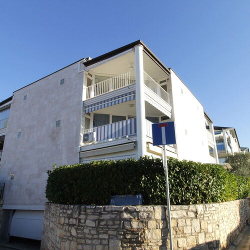 Apartment CRVENA UVALA Zambratija  2