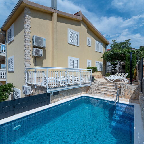 Apartments Kapetan Trogir