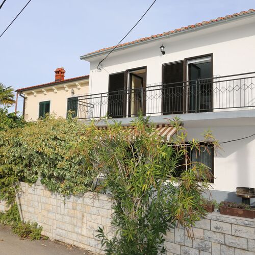 House Zbasnik Klimno