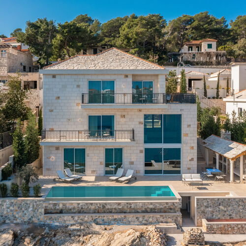 Villa Stara Sumartin  2