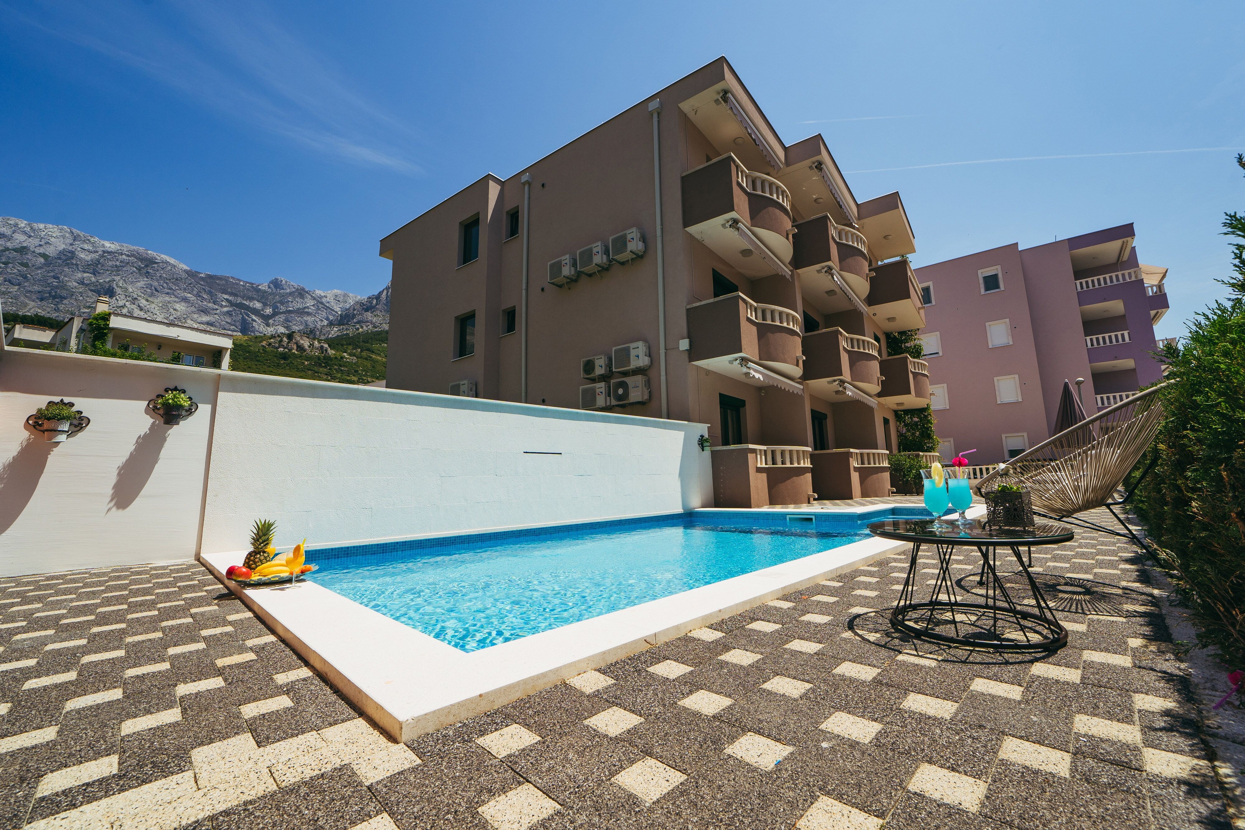 Apartmanok Családok Részére Medencével Promajna, Makarska - 6849 Promajna