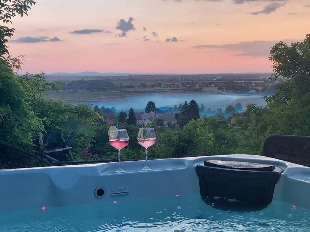 Ház Családok Részére Elszigetelt Helyen Draž, Baranya - Baranja - 15893 Draž