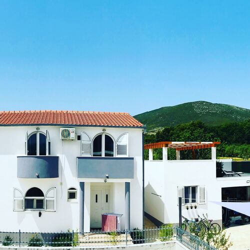 Ház Családok Részére Medencével Kastel Novi, Kastela - 19116 Kaštel Novi  2