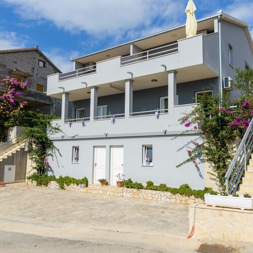 Apartmanok A Tenger Mellett Mavarstica, Ciovo - 20161 Mavarštica  2
