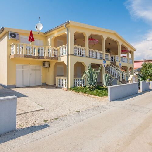 Apartmanok A Tenger Mellett Vir - 20333  2