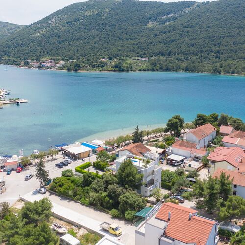 Apartmanok A Tenger Mellett Grebastica, Sibenik - 20736 Grebaštica  3