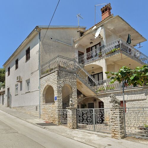 Apartmanok Parkolóhellyel Pula - 20815  2
