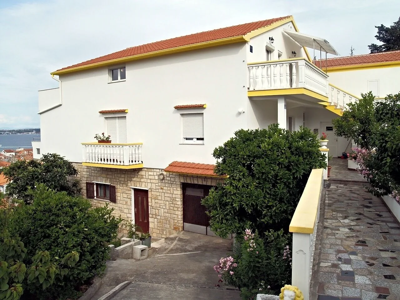 Apartments With Parking Space Preko, Ugljan - 20853 Preko
