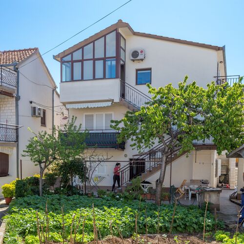 Apartmanok Parkolóhellyel Trogir - 20874  3
