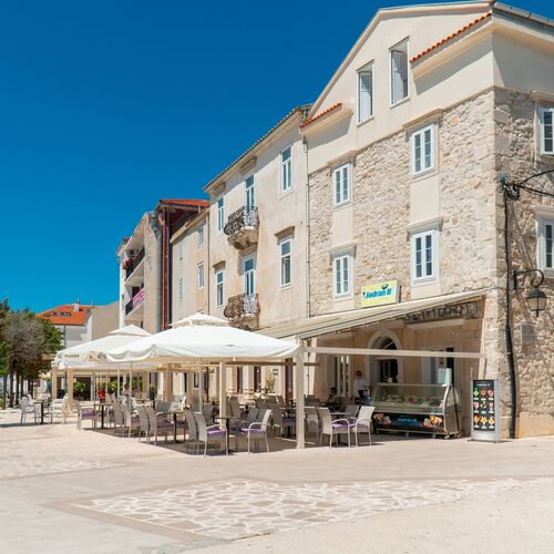 Apartmanok és Szobák A Tenger Mellett Pag - 21162  2