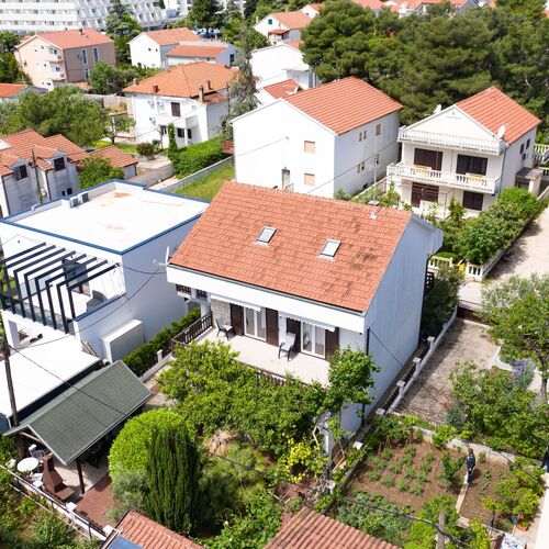 Apartmanok Parkolóhellyel Vodice - 21216  2
