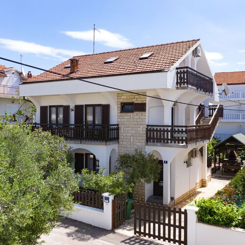 Apartmanok Parkolóhellyel Vodice - 21216