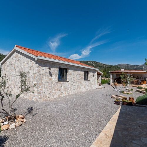 Ház Családok Részére Medencével Vrsine, Trogir - 21277 Vrsine  2