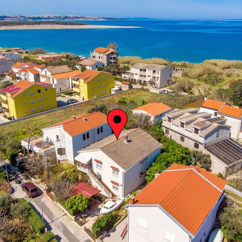 Apartmanok Parkolóhellyel Povljana, Pag - 21342 Povljana