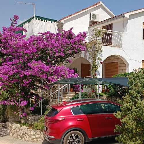 Apartmanok Parkolóhellyel Sutivan, Brac - 21426 Sutivan  2