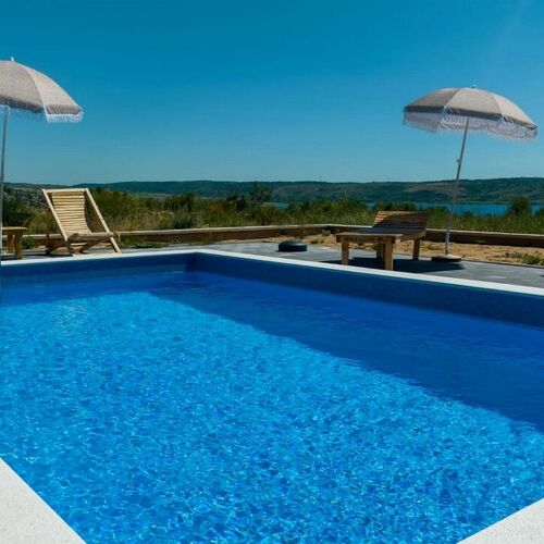 Apartmanok Családok Részére Medencével Rtina - Stosici, Zadar - 21450 Rtina - Stošići