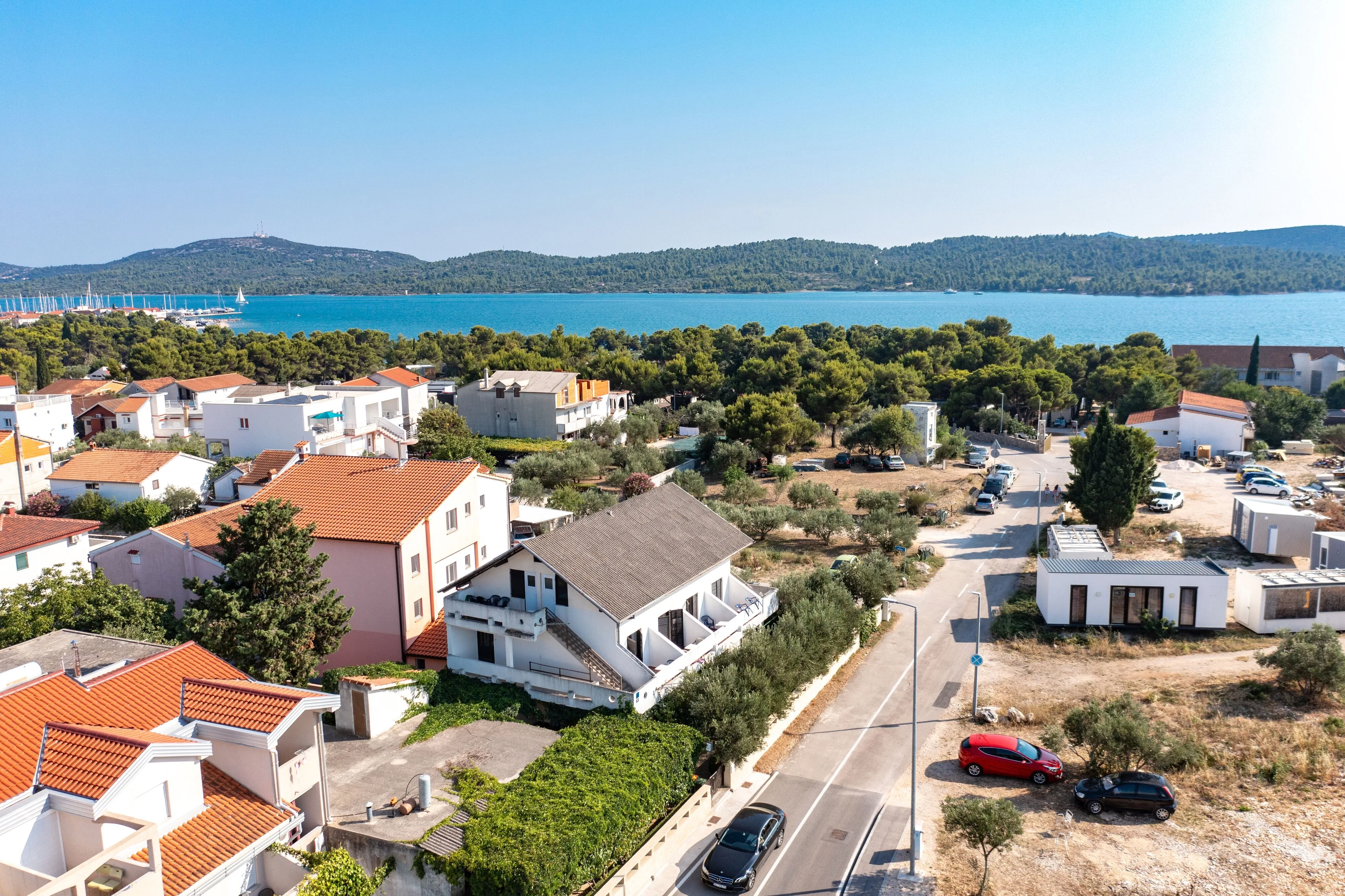 Apartments And Rooms With Parking Space Pirovac, Šibenik - 21487 Pirovac