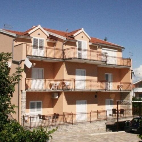 Apartmanok Parkolóhellyel Vodice - 21743  2